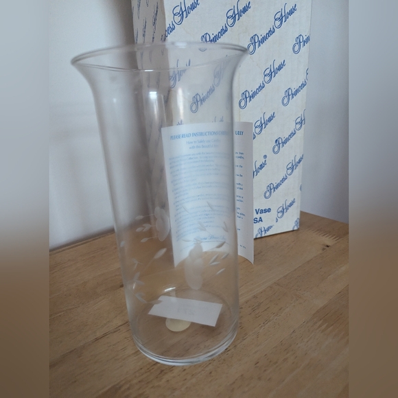 Princess House Crystal Glass Vase With Candle Holder # 400 - Picture 2 of 16